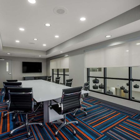 Hampton Inn Linden Buitenkant foto