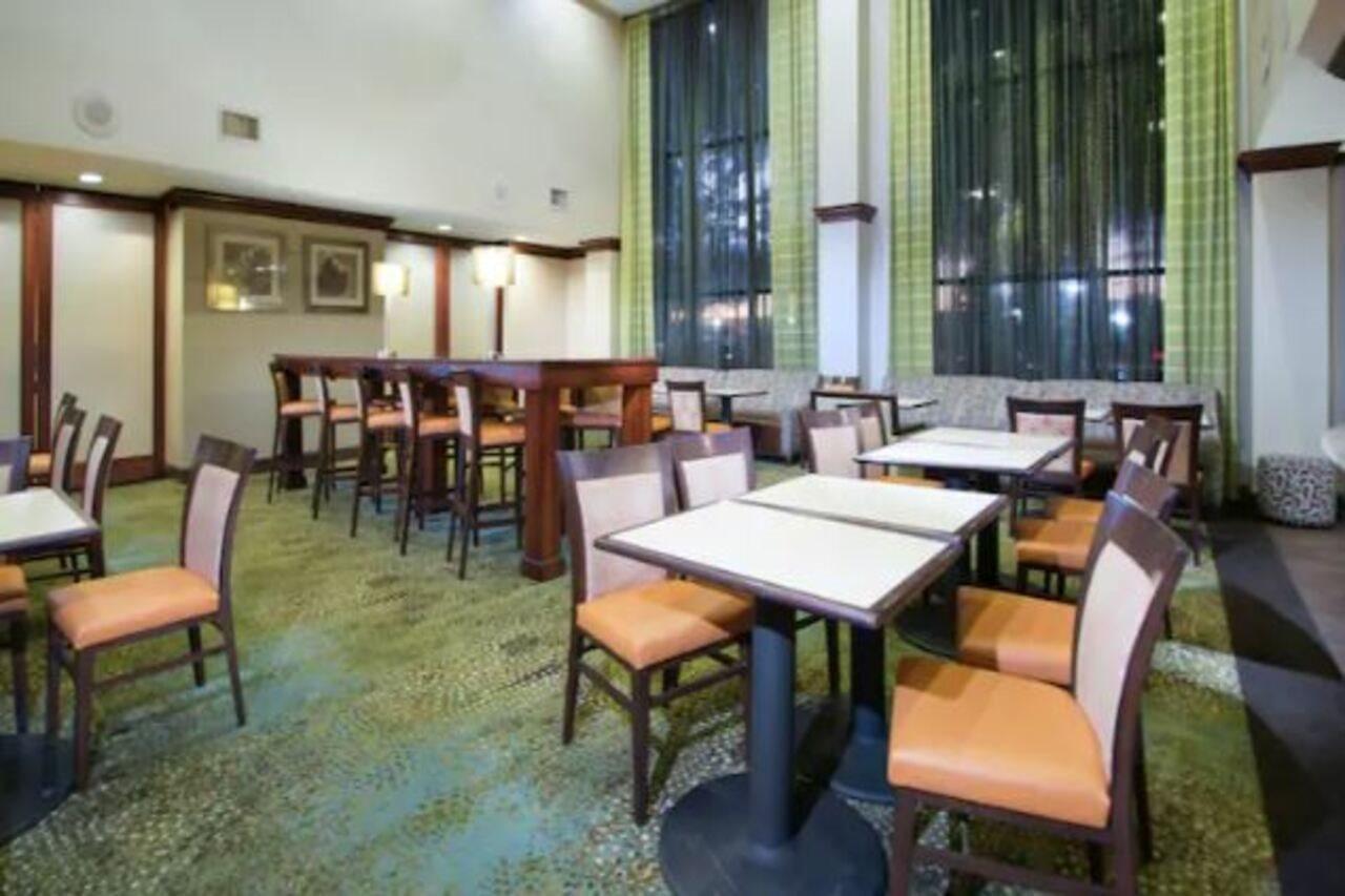 Hampton Inn Linden Buitenkant foto