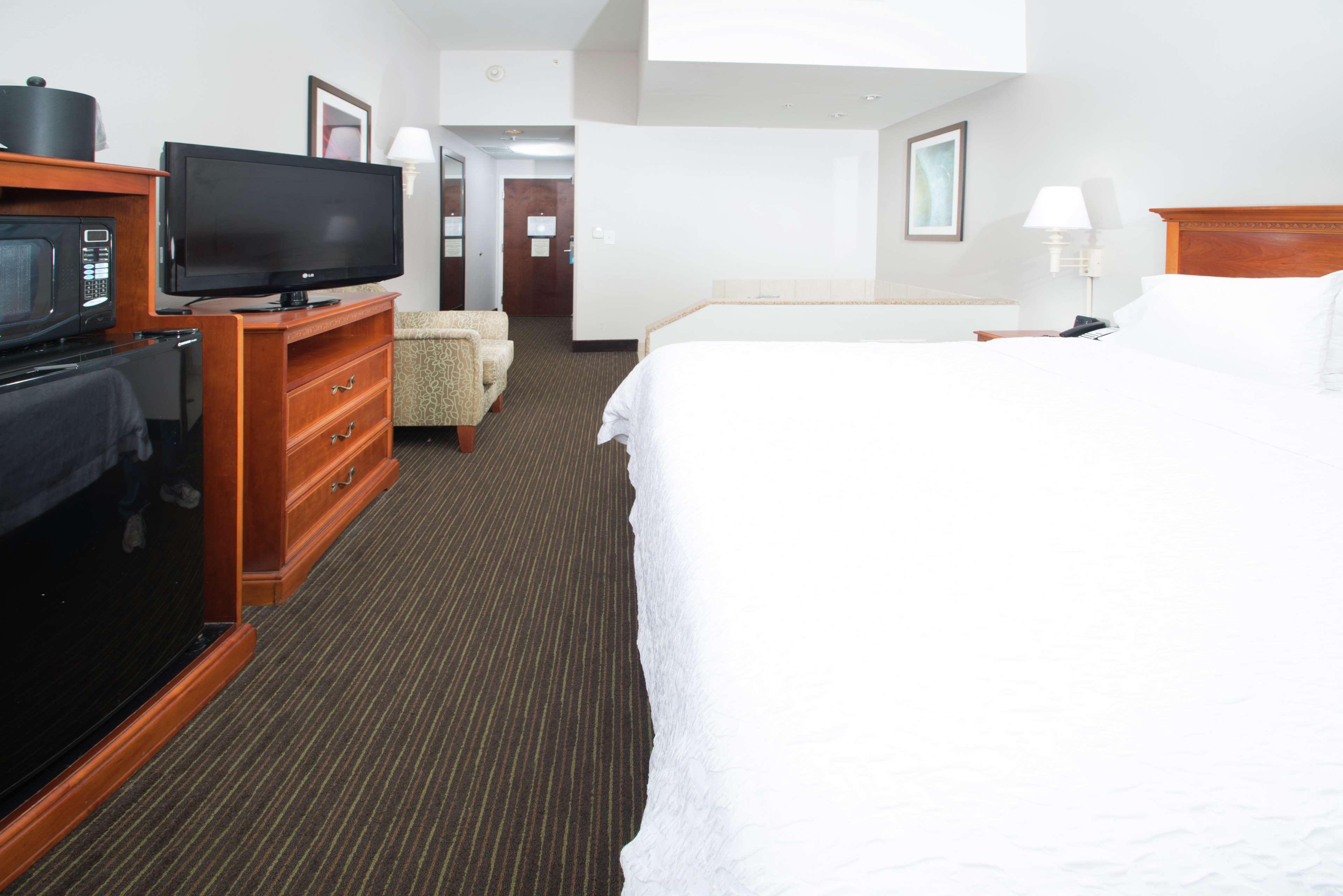 Hampton Inn Linden Buitenkant foto