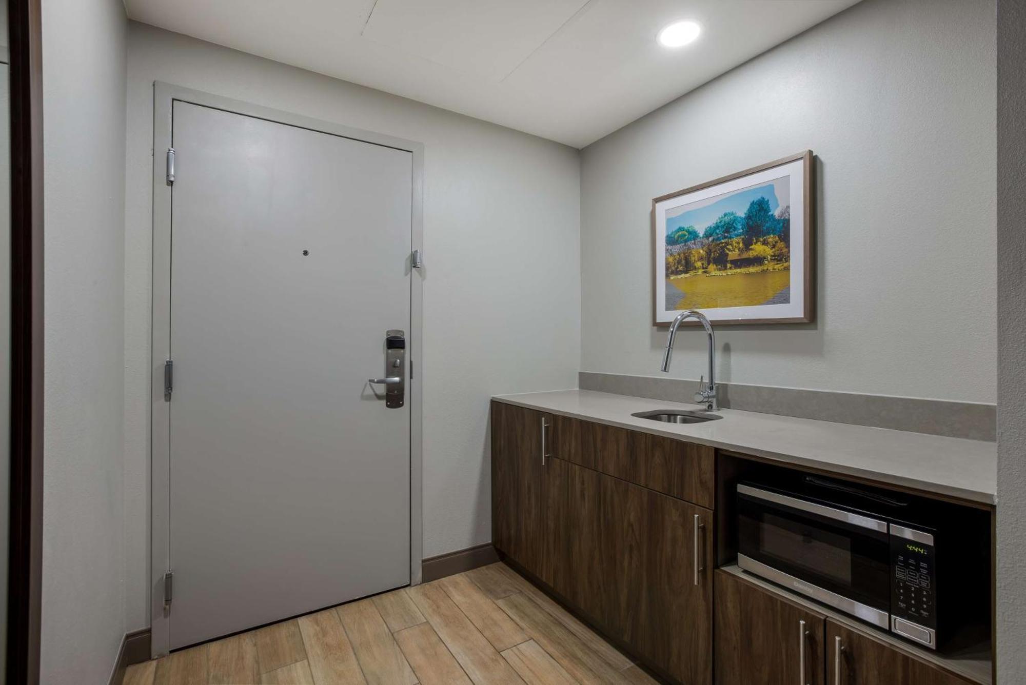 Hampton Inn Linden Buitenkant foto