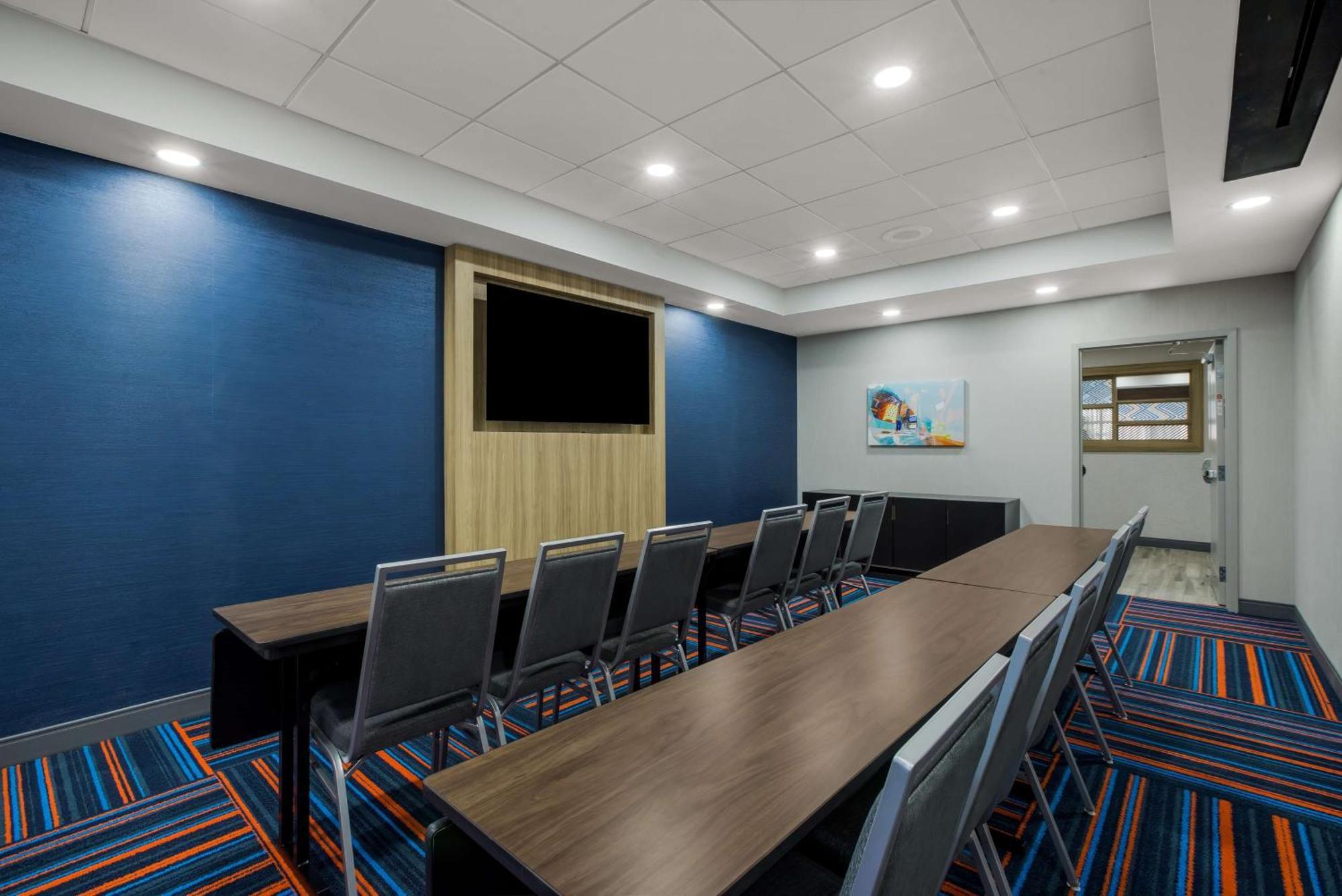 Hampton Inn Linden Buitenkant foto