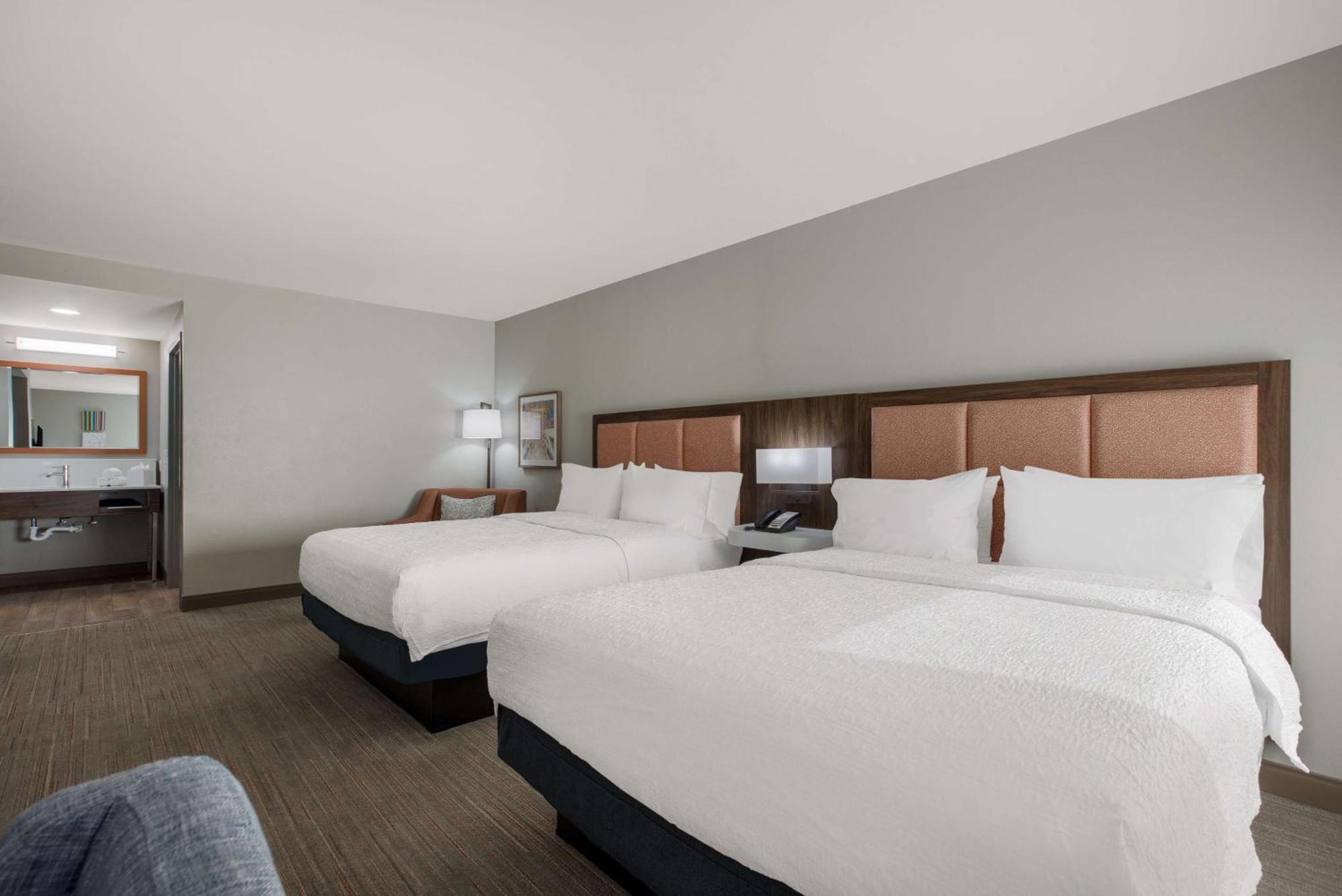 Hampton Inn Linden Buitenkant foto