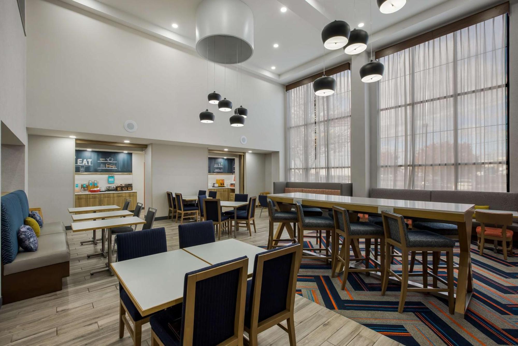 Hampton Inn Linden Buitenkant foto