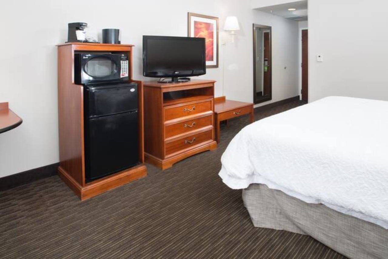 Hampton Inn Linden Buitenkant foto